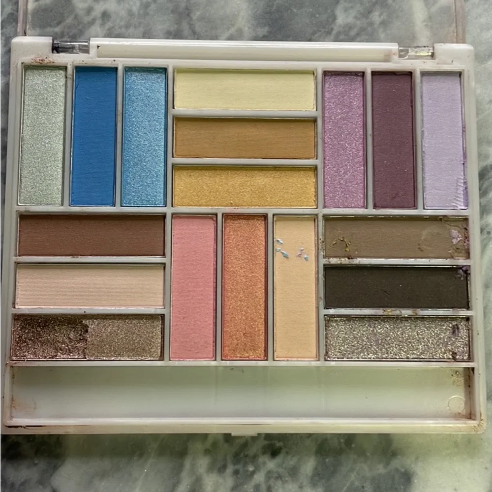 Ulta‎ Beauty Eyeshadow Palette